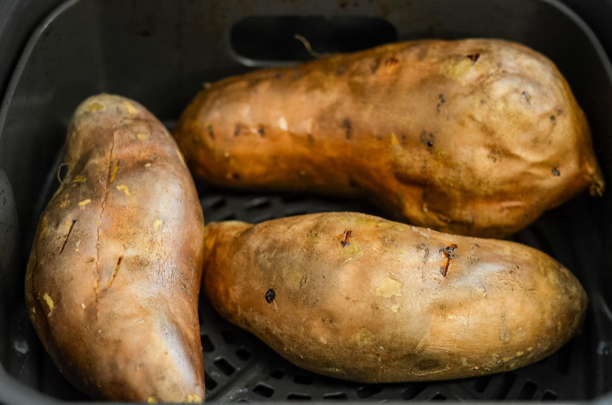 air fryer sweet potatoes
