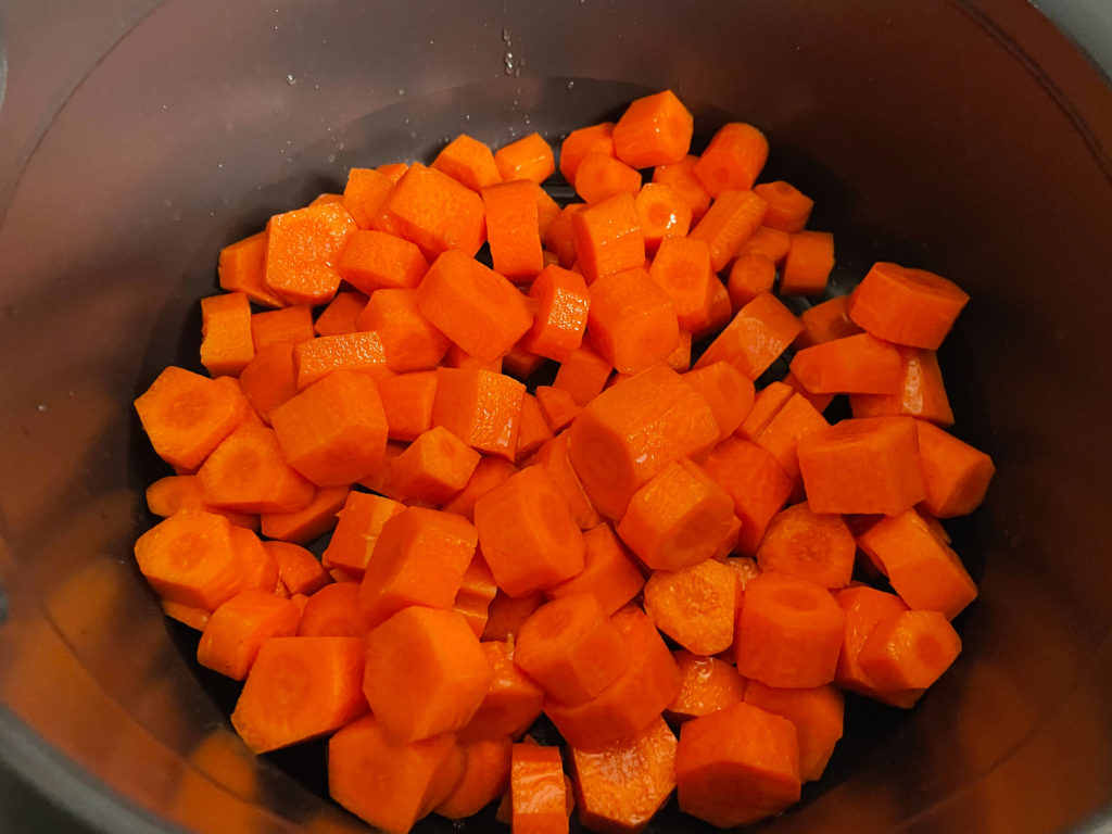 air fryer glazed carrots in the air fryer basket
