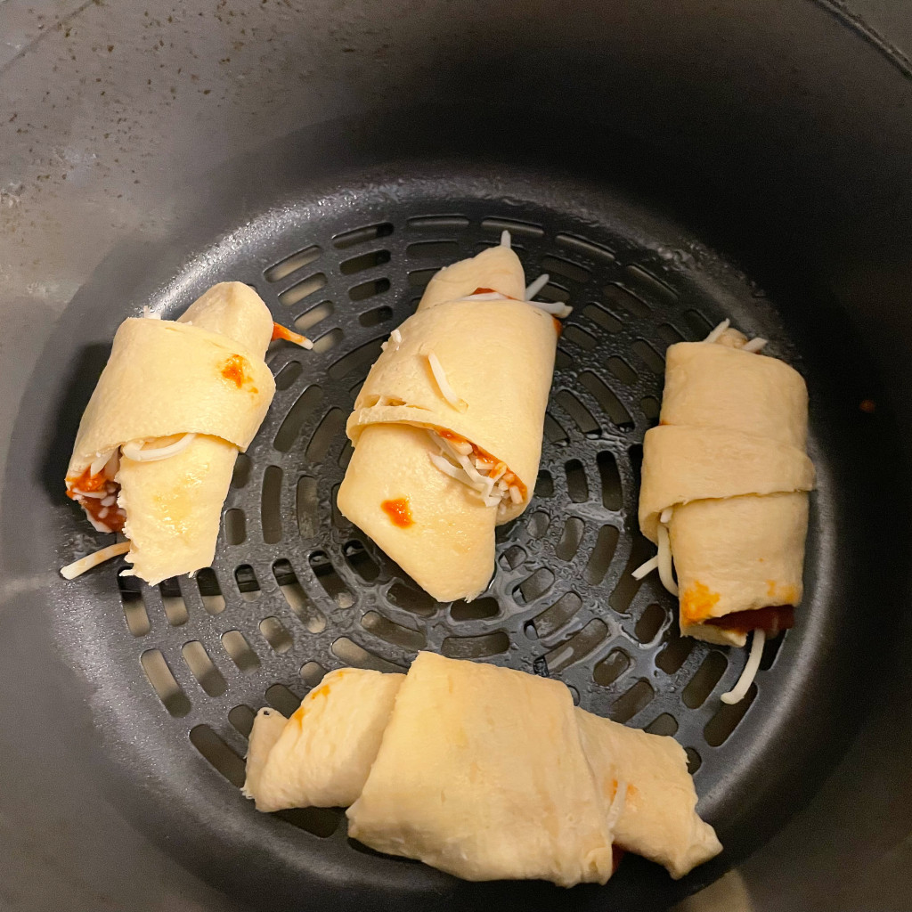 air fryer pizza crescent rolls